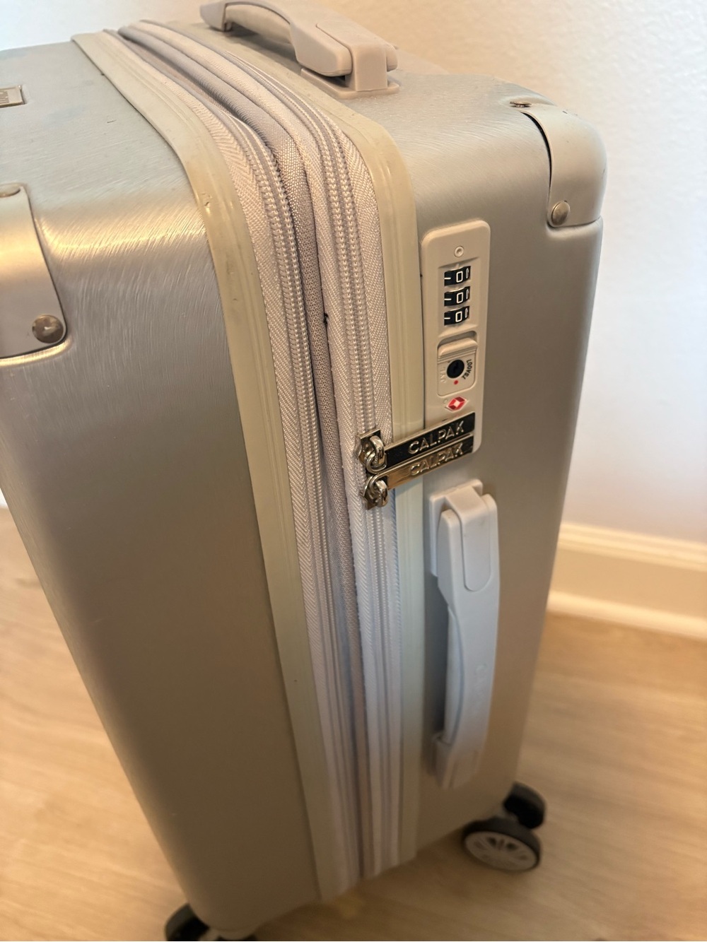 Calpak Carry-On silver suitcase - Picture 2 of 12
